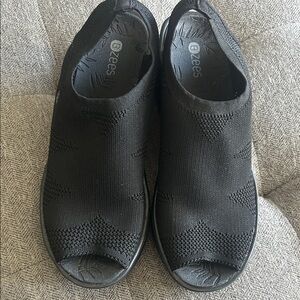 Bzees Black Knit Open-Toe Slip-Ons
